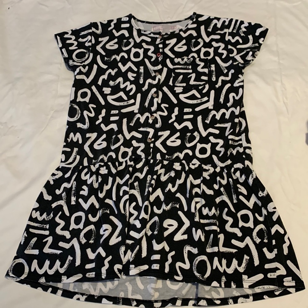SOURIS Girls Mini Dress Size 8. Black with White Letters and Numbers.